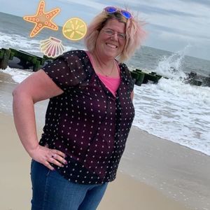 Meet your Posher, Jeanine
